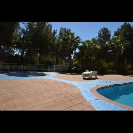 Enjoy The Swimming Pool And Relax In Cap דירה סאלו